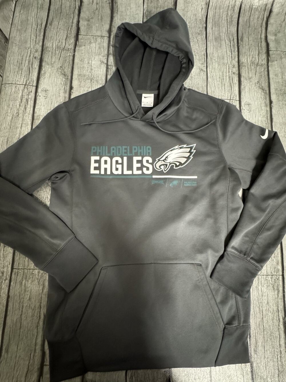 NWOT Men’s Nike Philadelphia Eagles Prime Logo Name Split Hoodie Medium M Grey
